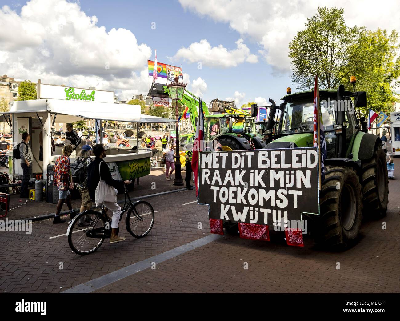 AMSTERDAM - Farmers are taking action with tractors along the route of the Canal Parade. Farmers' organizations had announced positive actions after Friday's meeting with nitrogen discussion leader Johan Remkes. REMKO DE WAAL Stock Photo