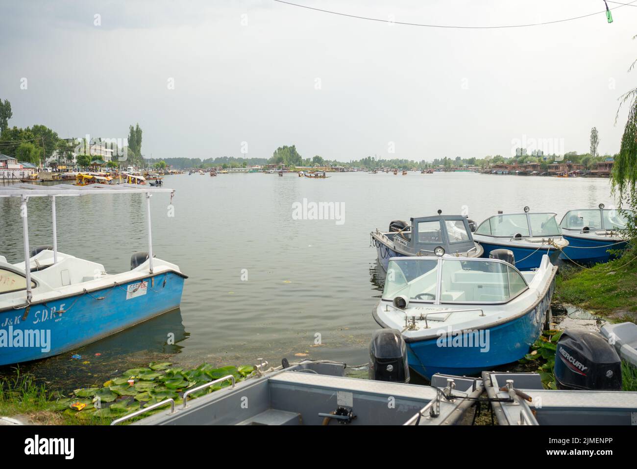 It is an urban lake and the second largest lake in Jammu and Kashmir