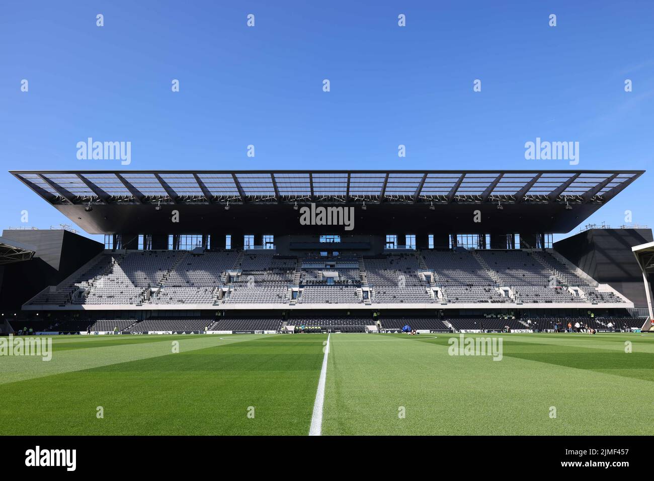 New Stand Premier League Hi Res Stock Photography And Images Alamy