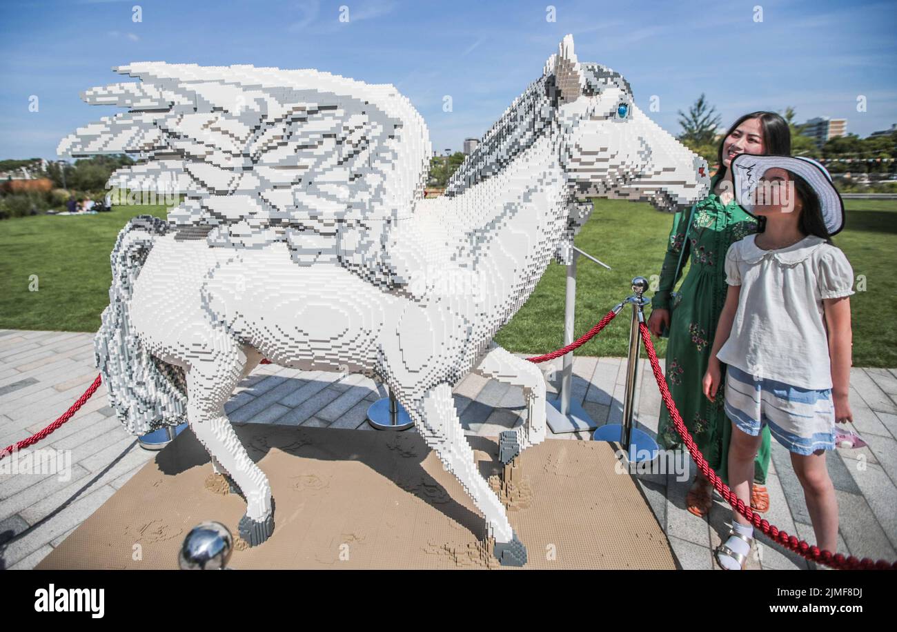 London UK 06.Aug 2022 Fun for all the family with stunning brick-based sculptures – a giant squid, Mystical Beasts a Pegasus  a Hippogriff and astronaut Neil Armstrong. Paul Quezada-Neiman/Alamy Live News Stock Photo