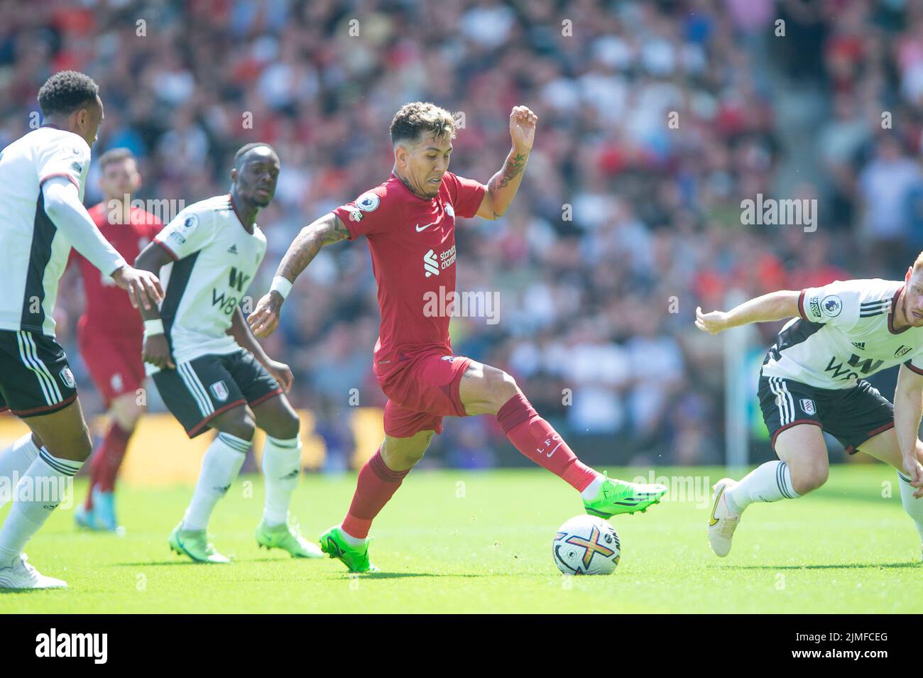 London, UK. 06th Aug, 2022. Roberto Firmino of Liverpool during the Premier League match between Fulham and Liverpool at Craven Cottage, London, England on 6 August 2022. Photo by Salvio Calabrese. Editorial use only, license required for commercial use. No use in betting, games or a single club/league/player publications. Credit: UK Sports Pics Ltd/Alamy Live News Stock Photo