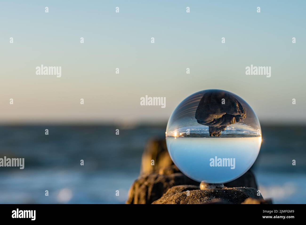 Glas ball effect hi-res stock photography and images - Alamy