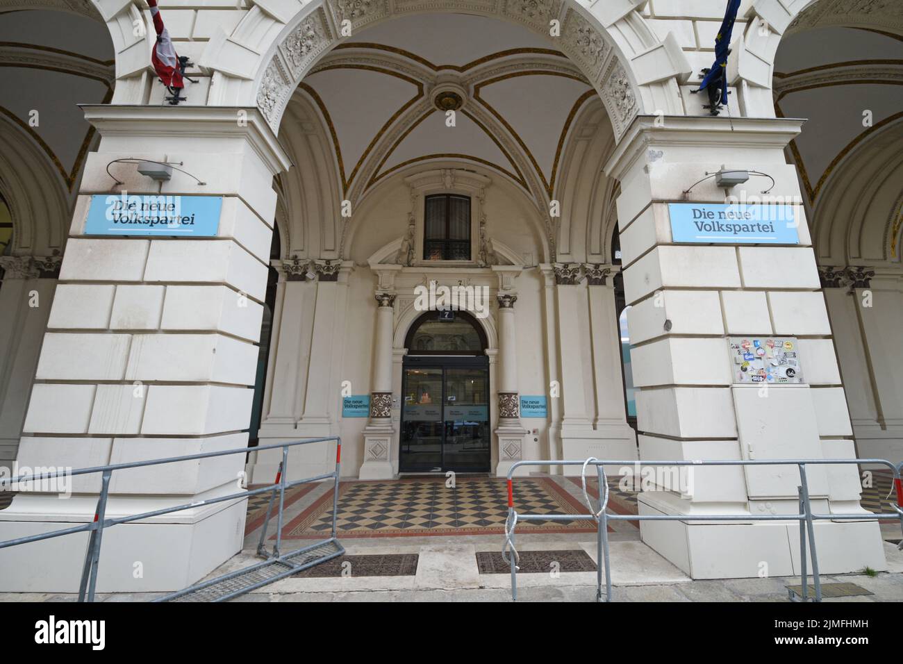 Zentrale der Neuen Volkspartei (ÖVP) in Wien - Headquarters of the New People's Party (ÖVP) in Vienna Stock Photo