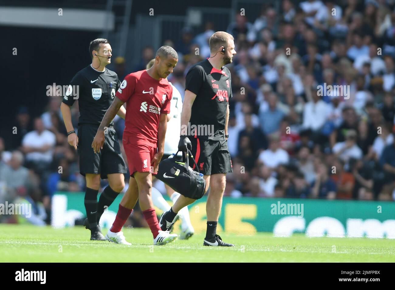 London, UK. 06th Aug, 2022. Thiago Alc‡ntara of Liverpool is injured and leaves the pitch during the Premier League match between Fulham and Liverpool at Craven Cottage, London, England on 6 August 2022. Photo by Salvio Calabrese. Editorial use only, license required for commercial use. No use in betting, games or a single club/league/player publications. Credit: UK Sports Pics Ltd/Alamy Live News Stock Photo