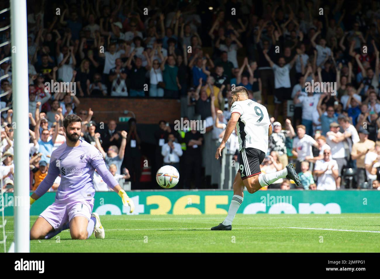London, UK. 06th Aug, 2022. Aleksandar Mitrovi? of Fulham scores his second goal with a penalty during the Premier League match between Fulham and Liverpool at Craven Cottage, London, England on 6 August 2022. Photo by Salvio Calabrese. Editorial use only, license required for commercial use. No use in betting, games or a single club/league/player publications. Credit: UK Sports Pics Ltd/Alamy Live News Stock Photo