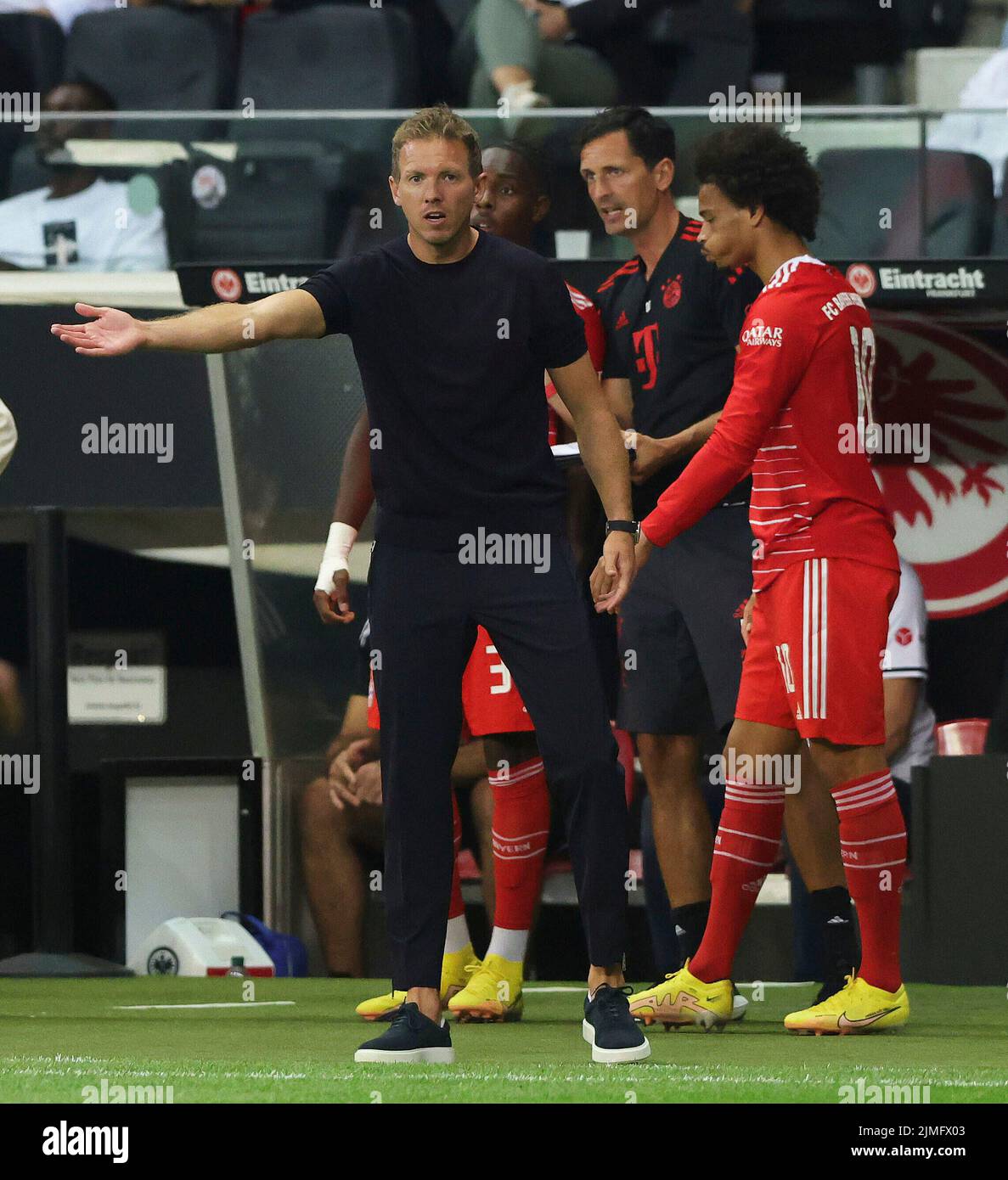 Julian Nagelsmann Hütter Eintracht Frankfurt 2026 Vertragsunterzeichnung Hütter's Career: A Manager on the Rise