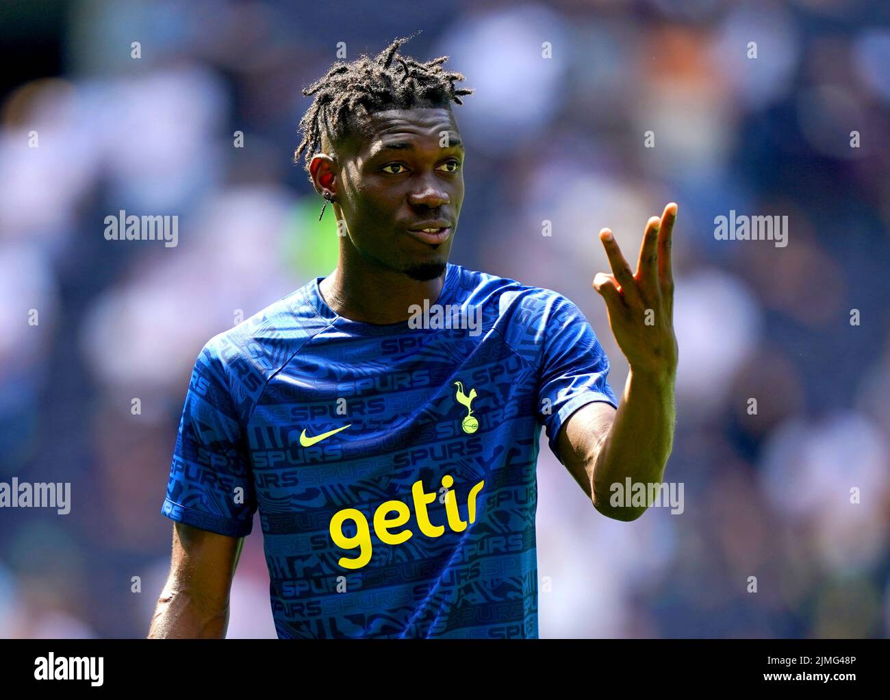 Tottenham Hotspur's Yves Bissouma warms up on the pitch ahead of the Premier League match at Tottenham Hotspur Stadium, London. Picture date: Saturday August 6, 2022. Stock Photo