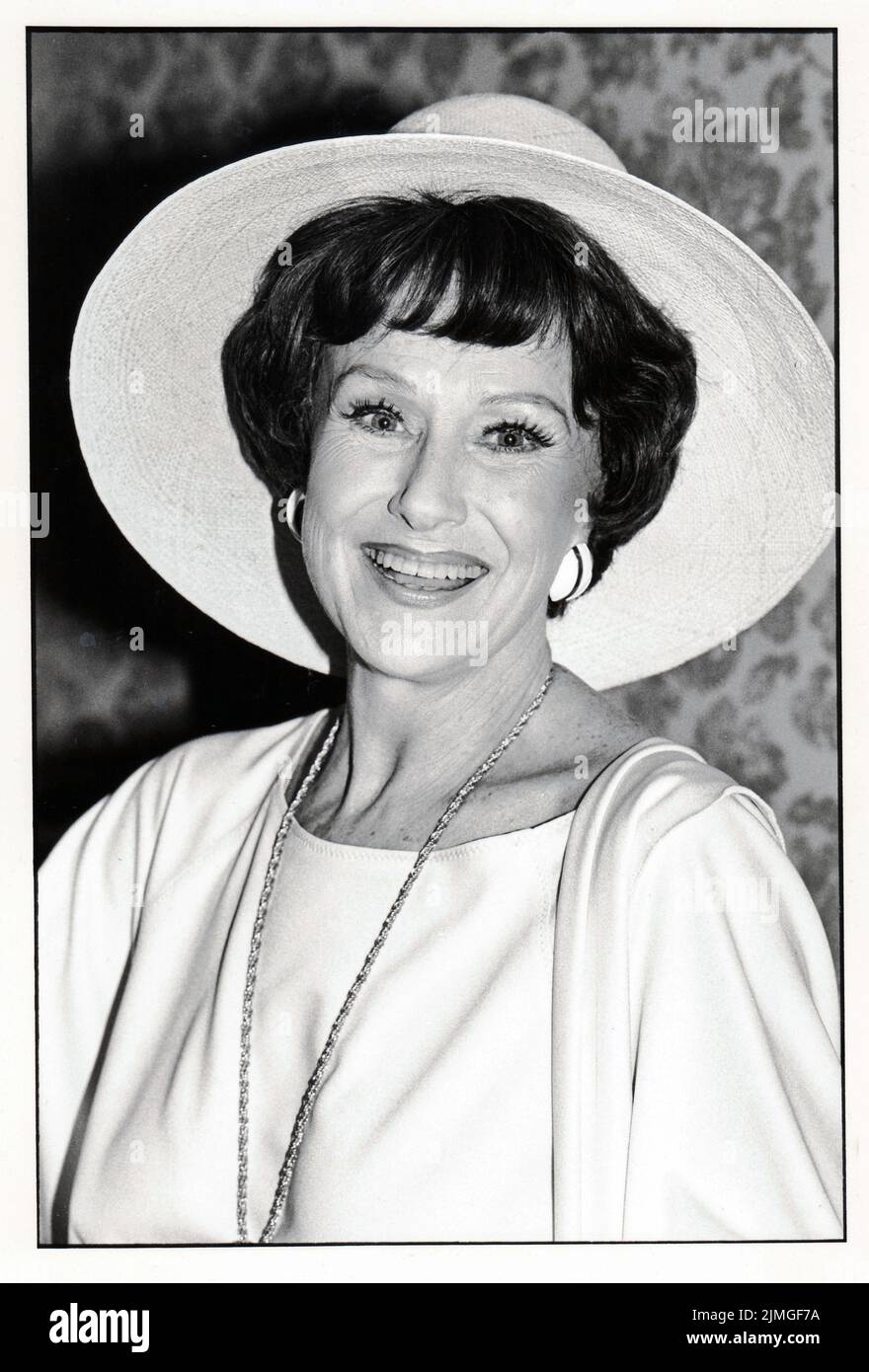 A posed photo of sixty something singer actress Ruth Warrick who, at the time, played Phoebe Tyler Wallingford on All My Children. She played the role from 1970 until her death in 2005. Photo circa 1980. Stock Photo
