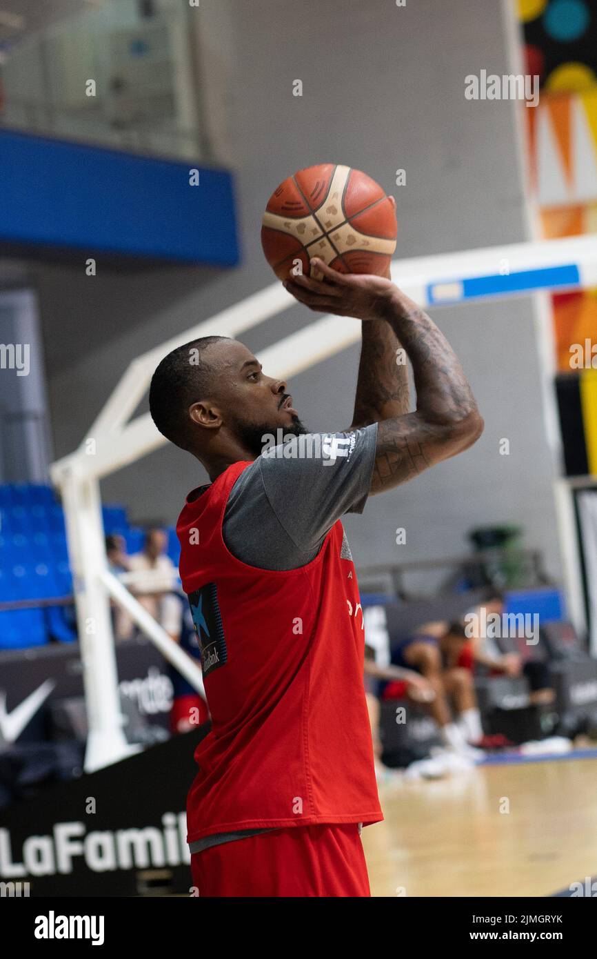 Madrid, Madrid, Spain. 4th Aug, 2022. LORENZO BROWN during the Spanish national basketball team's training session at the Movistar Academy Magarinos in Madrid, Spain. (Credit Image: © Oscar Ribas Torres/ZUMA Press Wire) Stock Photo