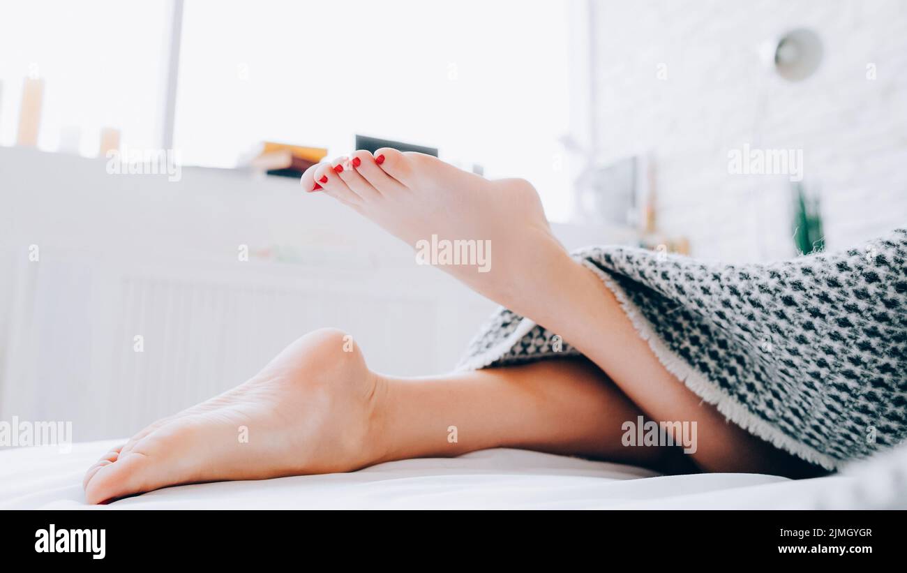 Lotion feet person hires stock photography and images Alamy