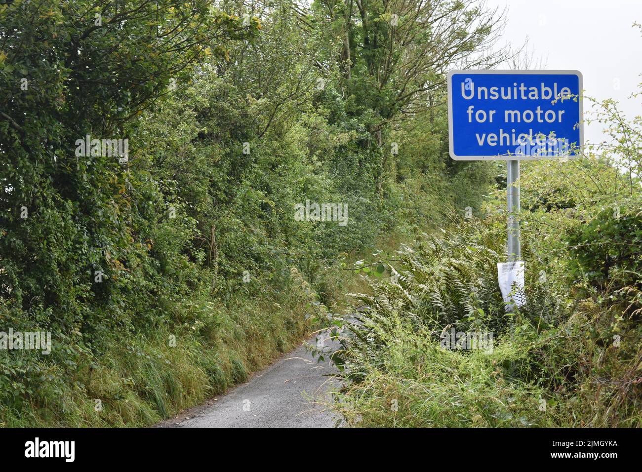 Sign: 'Unsuitable for motor vehicles'. Stock Photo