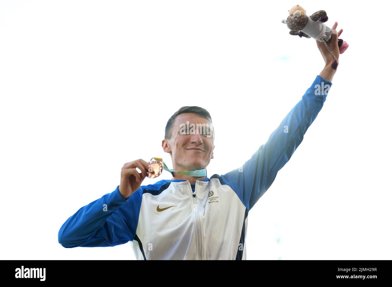 Scotland's Jake Heyward celebrates winning bronze after the Men's 1500m Final at Alexander Stadium on day nine of the 2022 Commonwealth Games in Birmingham. Picture date: Saturday August 6, 2022. Stock Photo