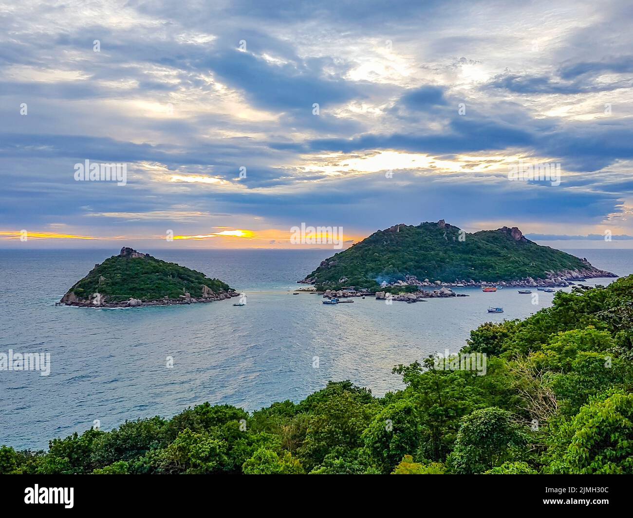 Sunset on the island Koh Nang Yuan Ko Tao Thailand. Stock Photo