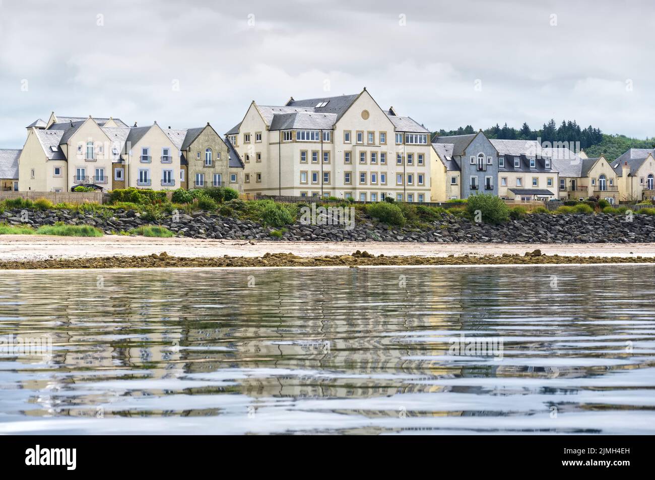 Coastal living for residents at Inverkip marina by the sea Stock Photo