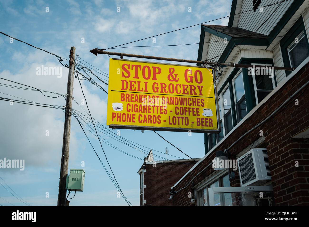 Stop & Go Deli Grocery vintage sign, in Mount Pleasant, Schenectady, New York Stock Photo
