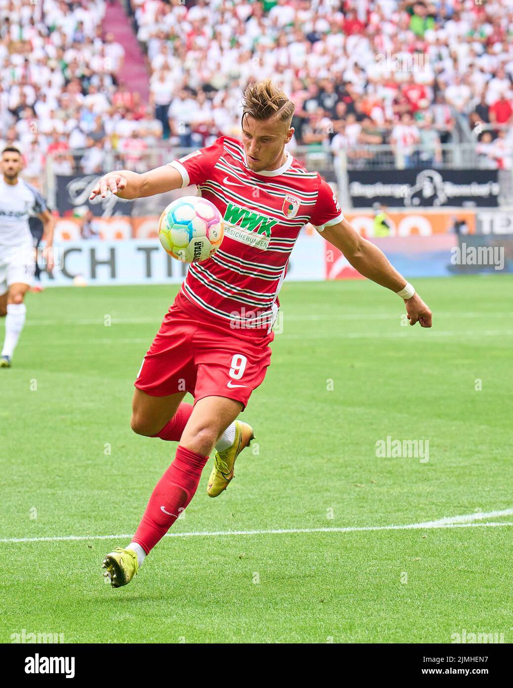 Ermedin Demirovic, FCA 9  in the match FC AUGSBURG - SC FREIBURG 0-4 1.German Football League on Aug 06, 2022 in Augsburg, Germany. Season 2022/2023, matchday 1, 1.Bundesliga, FCB, Munich, 1.Spieltag © Peter Schatz / Alamy Live News    - DFL REGULATIONS PROHIBIT ANY USE OF PHOTOGRAPHS as IMAGE SEQUENCES and/or QUASI-VIDEO - Stock Photo
