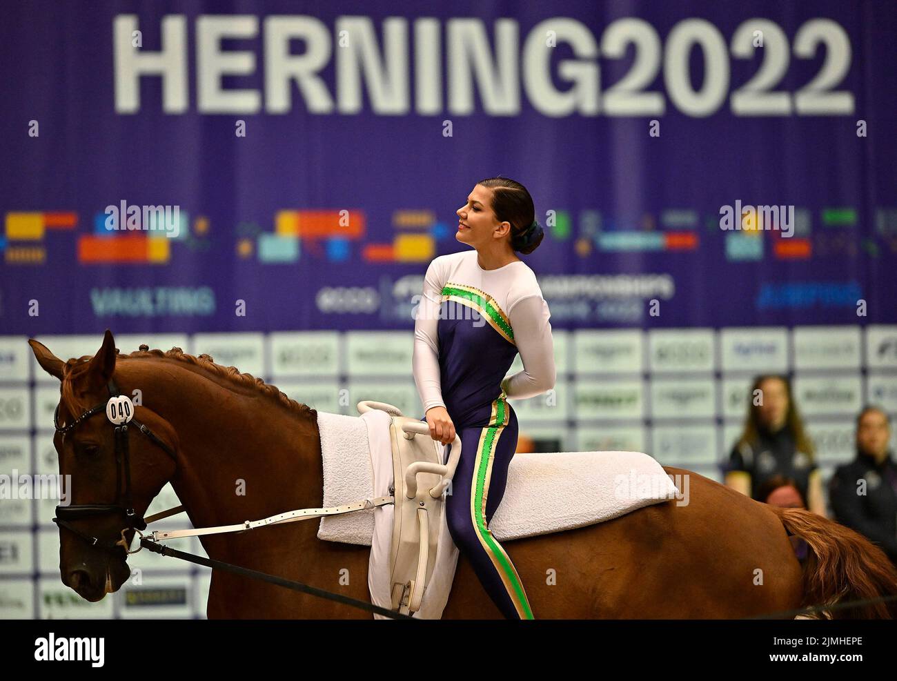 Herning, Denmark. 06th Aug, 2022. World Equestrian Games. Jyske Bank Boxen Stadium. Sabine Osmotherly (AUS) during the FEI world squad vaulting championship. Credit: Sport In Pictures/Alamy Live News Stock Photo