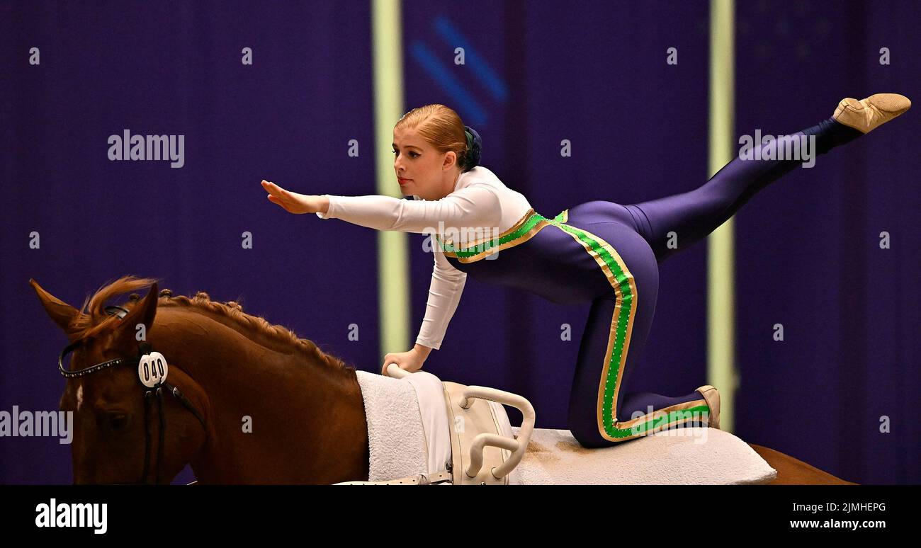 Herning. Denmark. 06 August 2022. World Equestrian Games. Jyske Bank Boxen Stadium. Lydia George (AUS) during the FEI world squad vaulting championship. Stock Photo