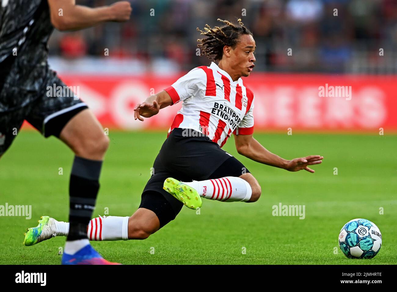 EINDHOVEN - Xavi Simons of PSV during the Dutch Eredivisie match between PSV Eindhoven and FC Emmen at Phillips Stadium on August 6, 2022 in Eindhoven, Netherlands. ANP OLAF KRAAK Stock Photo