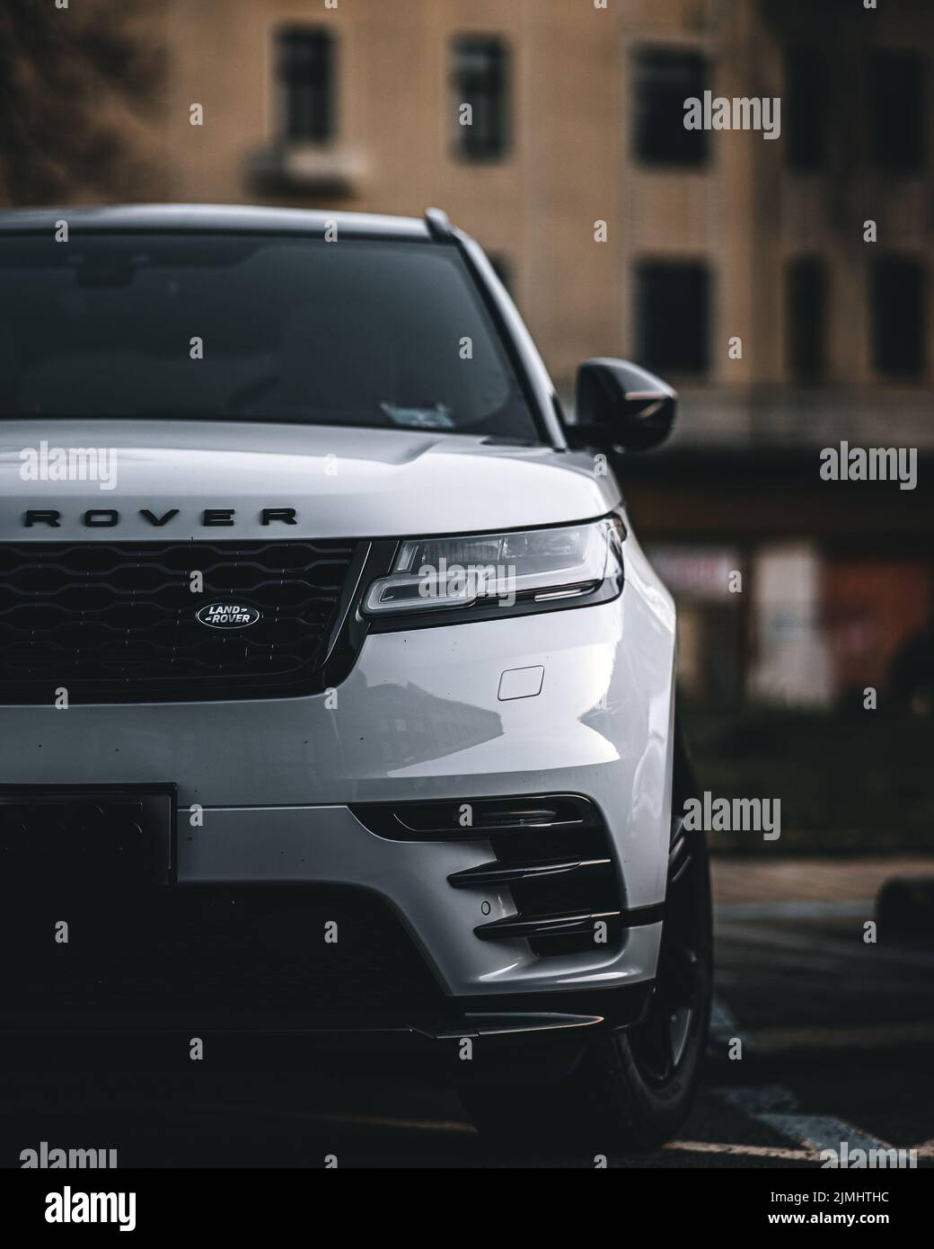 Land rover evoque hi-res stock photography and images - Alamy