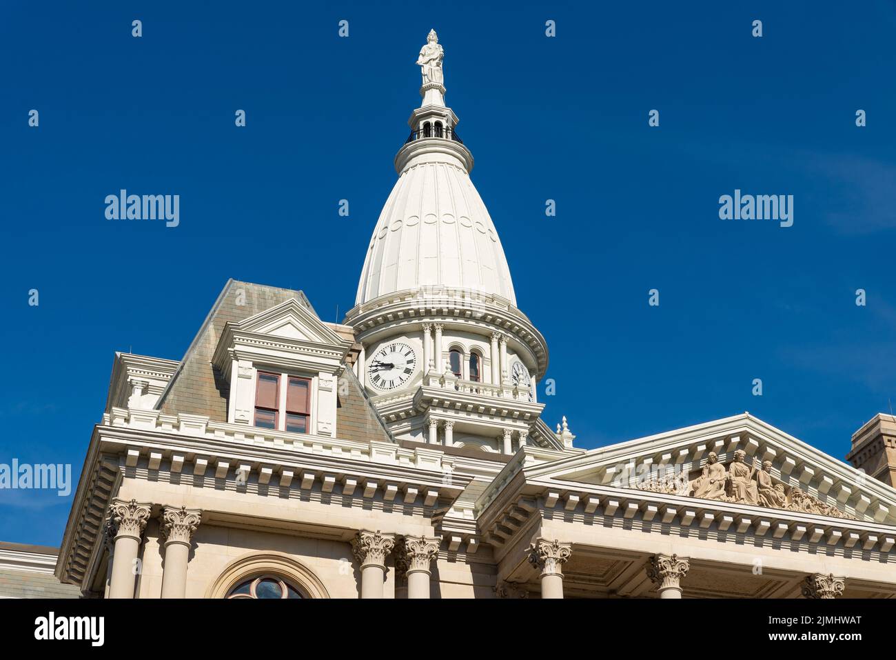 Exterior of the Tippecanoe County Courthouse, built from 1881 to 1884