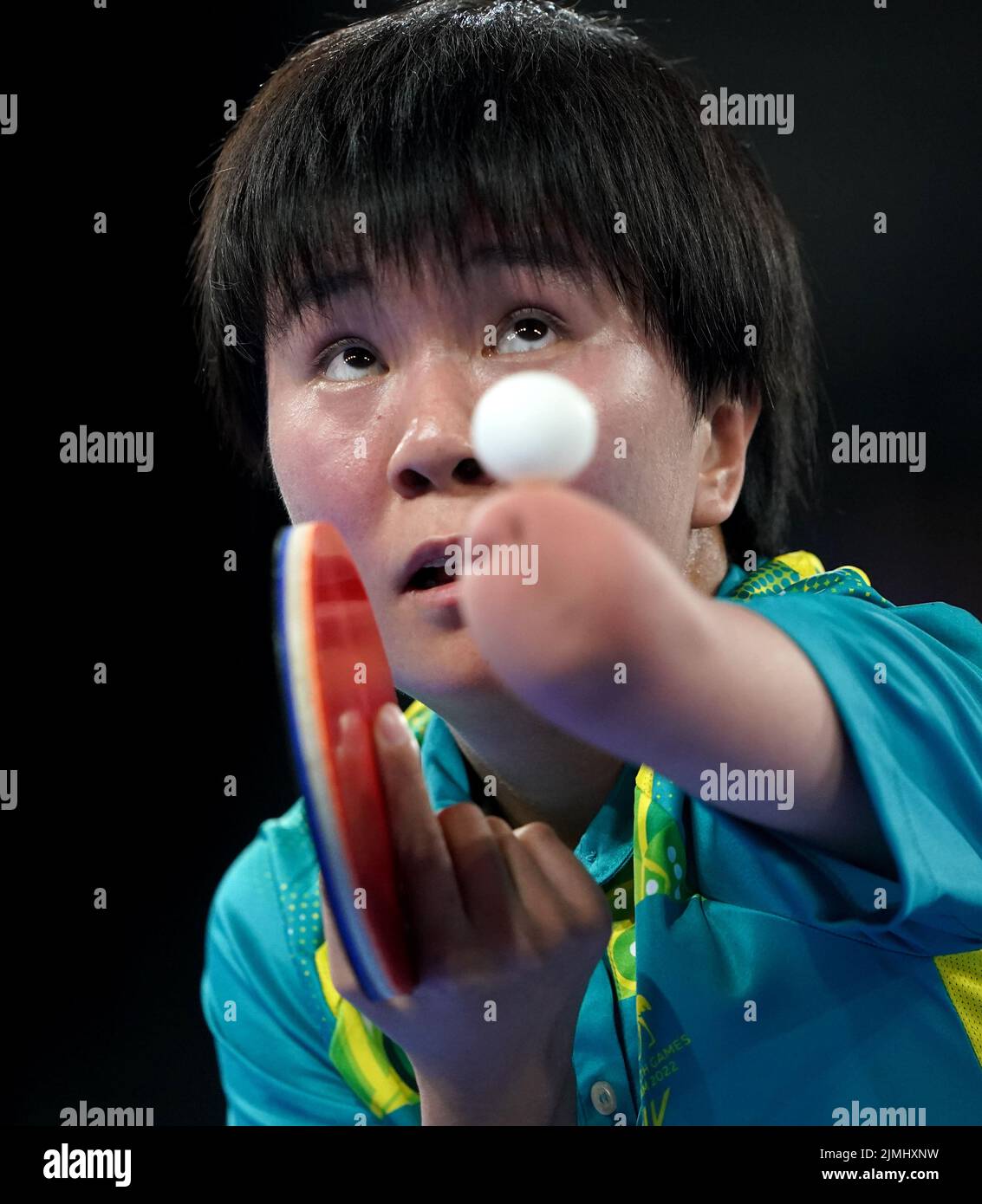 Australia's Qian Yang serves against Australia's Li Na Lei during the Table Tennis Women's Singles Classes 6-10 - Gold Medal Matchat The NEC on day nine of the 2022 Commonwealth Games in Birmingham. Picture date: Saturday August 6, 2022. Stock Photo