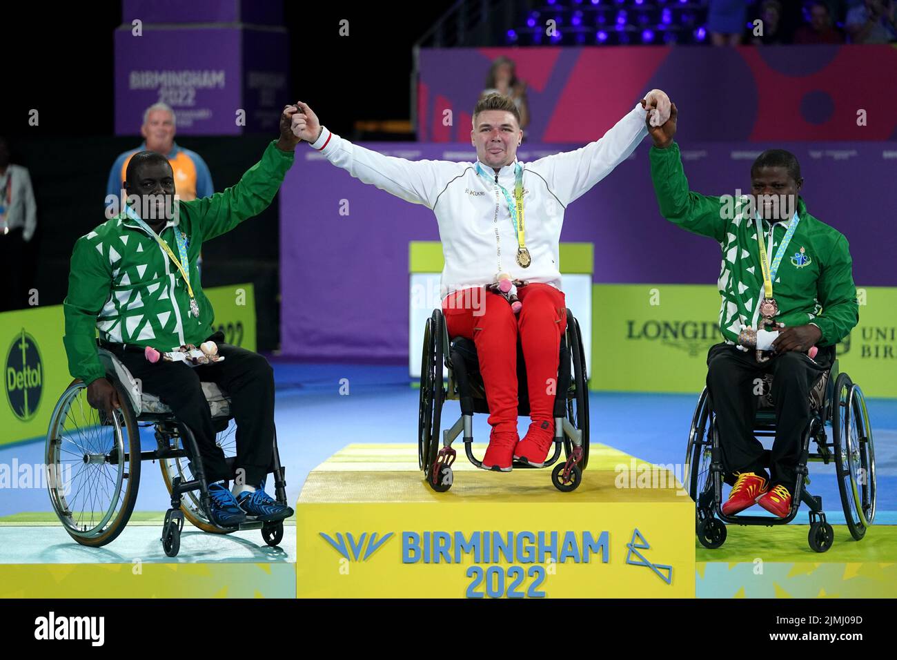 Gold medalist England's Jack Hunter-Spivey celebrates during the Men's Singles Classes 3-5 - Medal Ceremonyat The NEC on day nine of the 2022 Commonwealth Games in Birmingham. Picture date: Saturday August 6, 2022. Stock Photo