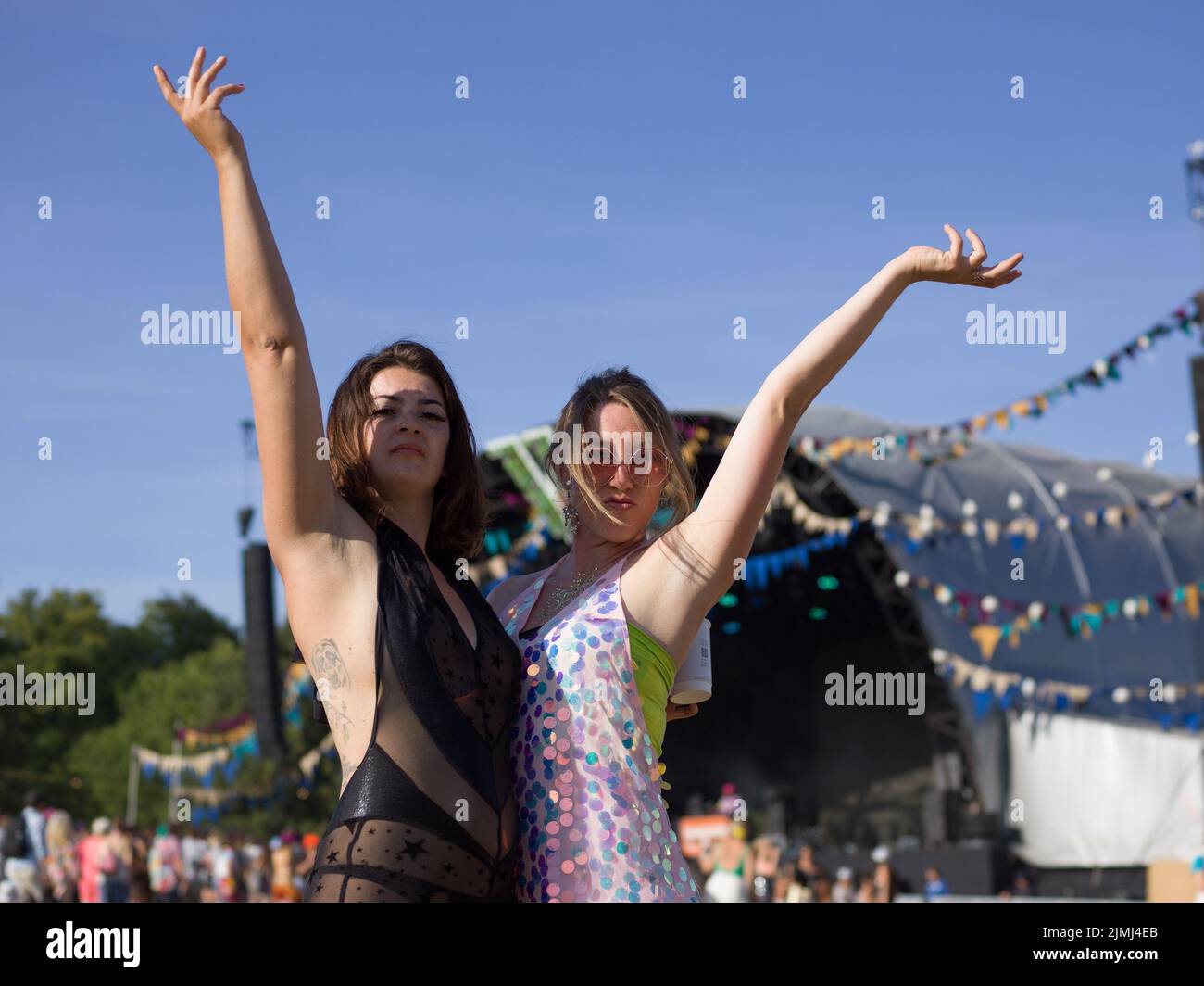 Oxfordshire, UK. 6th Aug, 2022. Revellers on the third day of Wilderness Festival, Cornbury Park, Oxfordshire. Credit: Andrew Walmsley/Alamy Live News Stock Photo