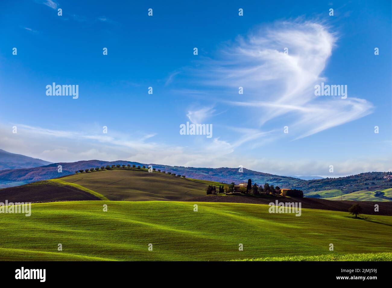 Sun light and hills hi-res stock photography and images - Alamy