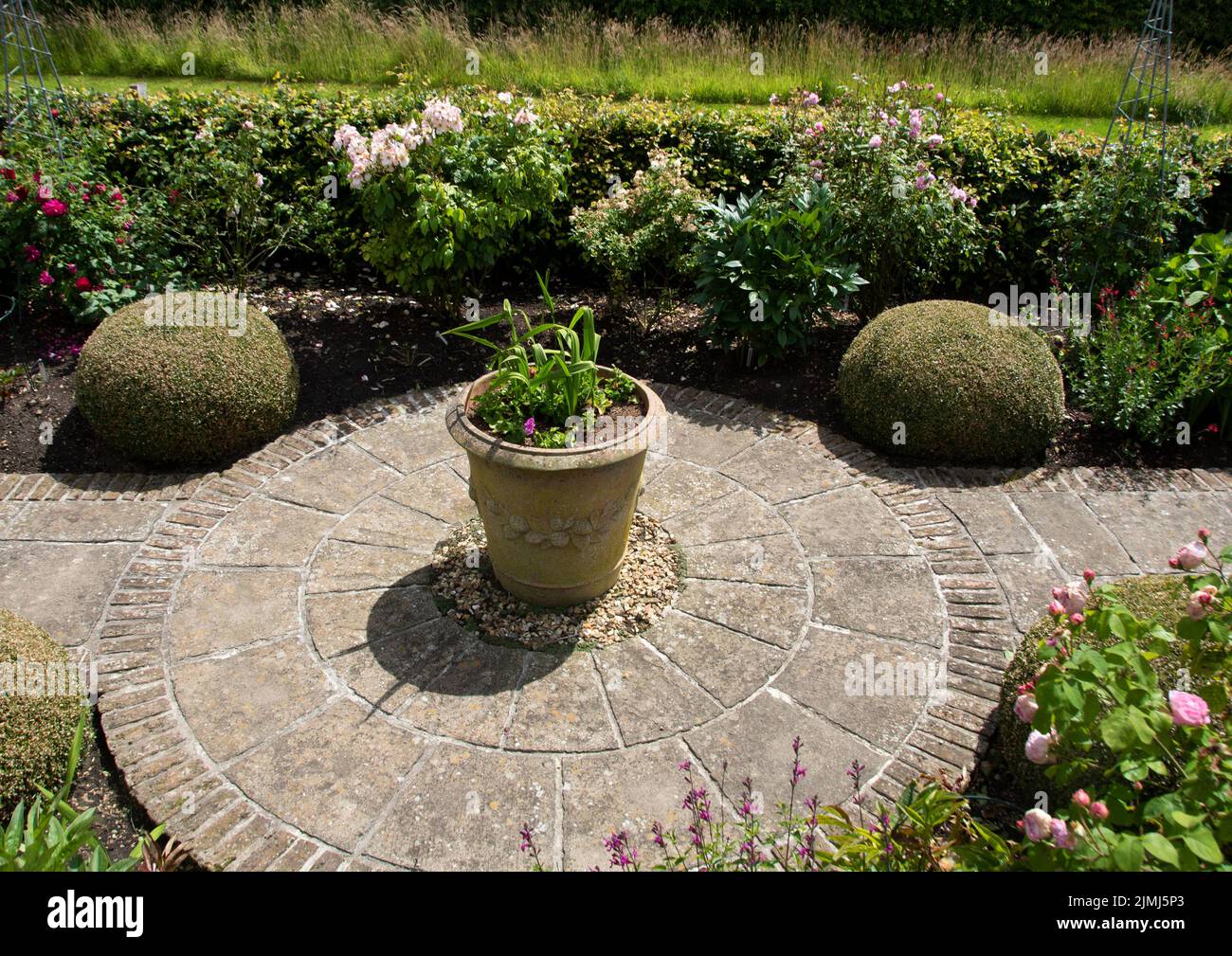 The Long Terrace at Brightwater Gardens Stock Photo Alamy
