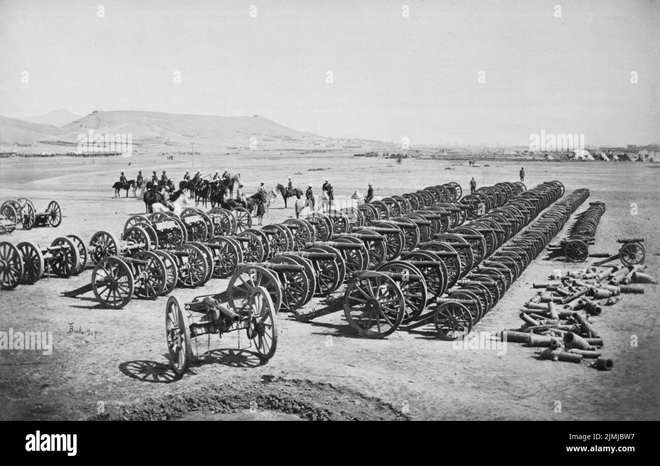 Roberts and his staff inspecting captured Afghan artillery in the Sherpur Cantonment, 1.5 km north of Kabul Stock Photo