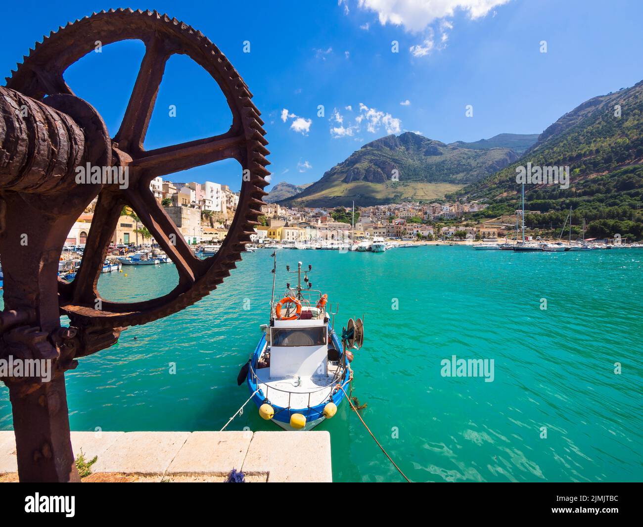 Fischerdorf Castellammare del Golfo Stock Photo Alamy