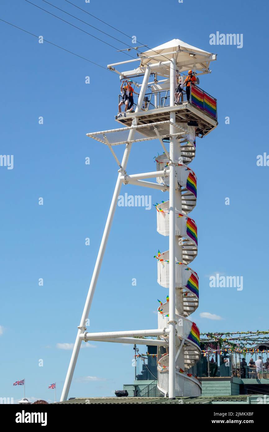 Brighton, East Sussex, UK - August 5, 2022 : View of the zip wire tower in Brighton on August 5, 2022. Unidentified people Stock Photo