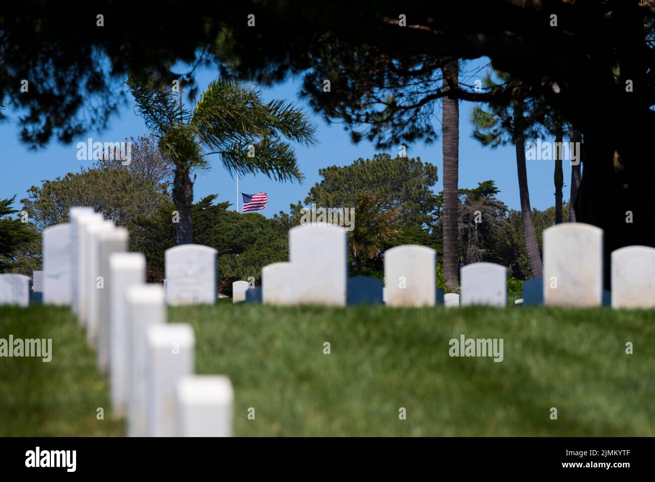 American military cemetery hi-res stock photography and images - Alamy