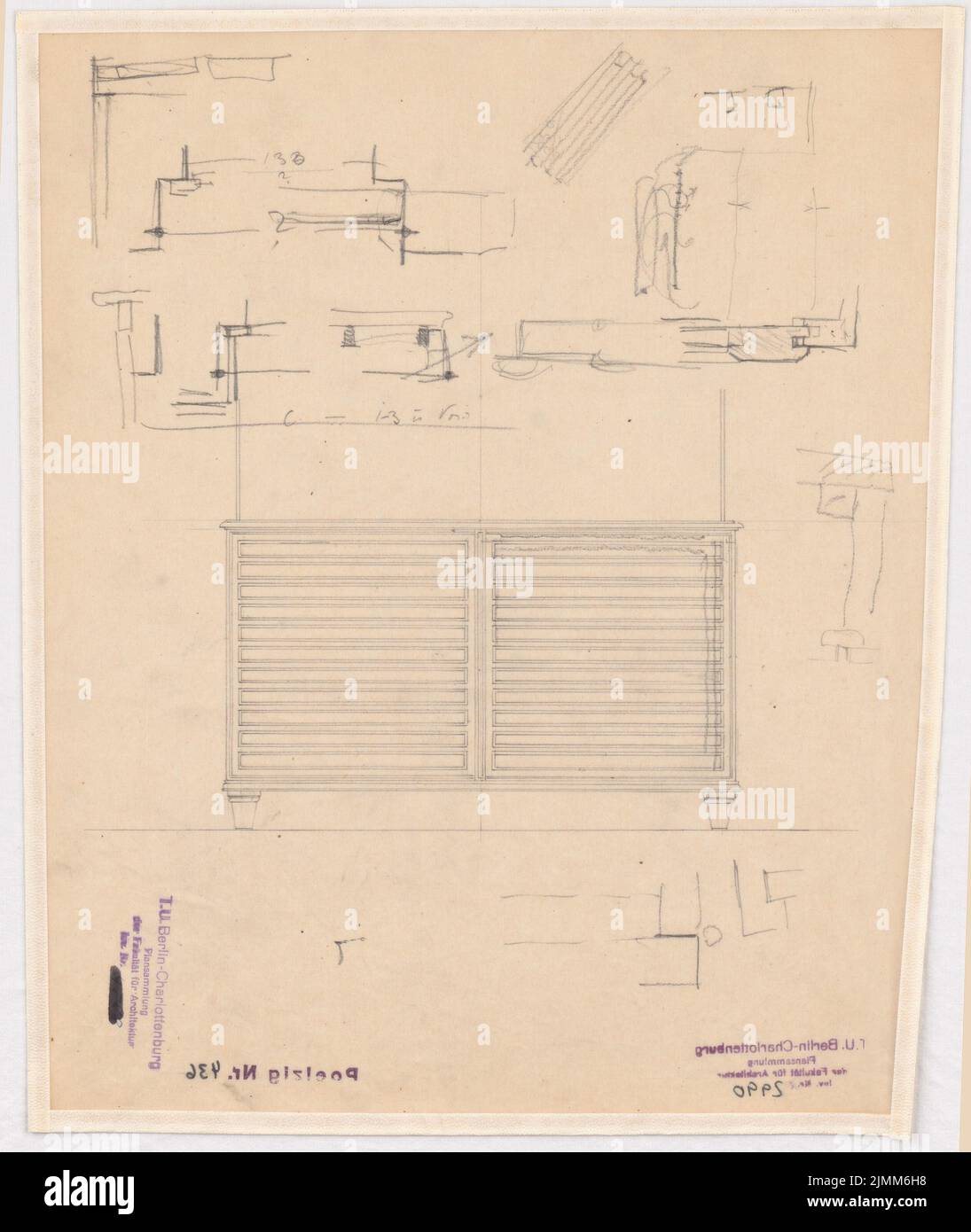 Poelzig Hans (1869-1936), Gebr. Meyer in Hannover-Vinnhorst. Administration building (1923): radiator cladding. Pencil on transparent, 35.1 x 29.5 cm (including scan edges) Stock Photo