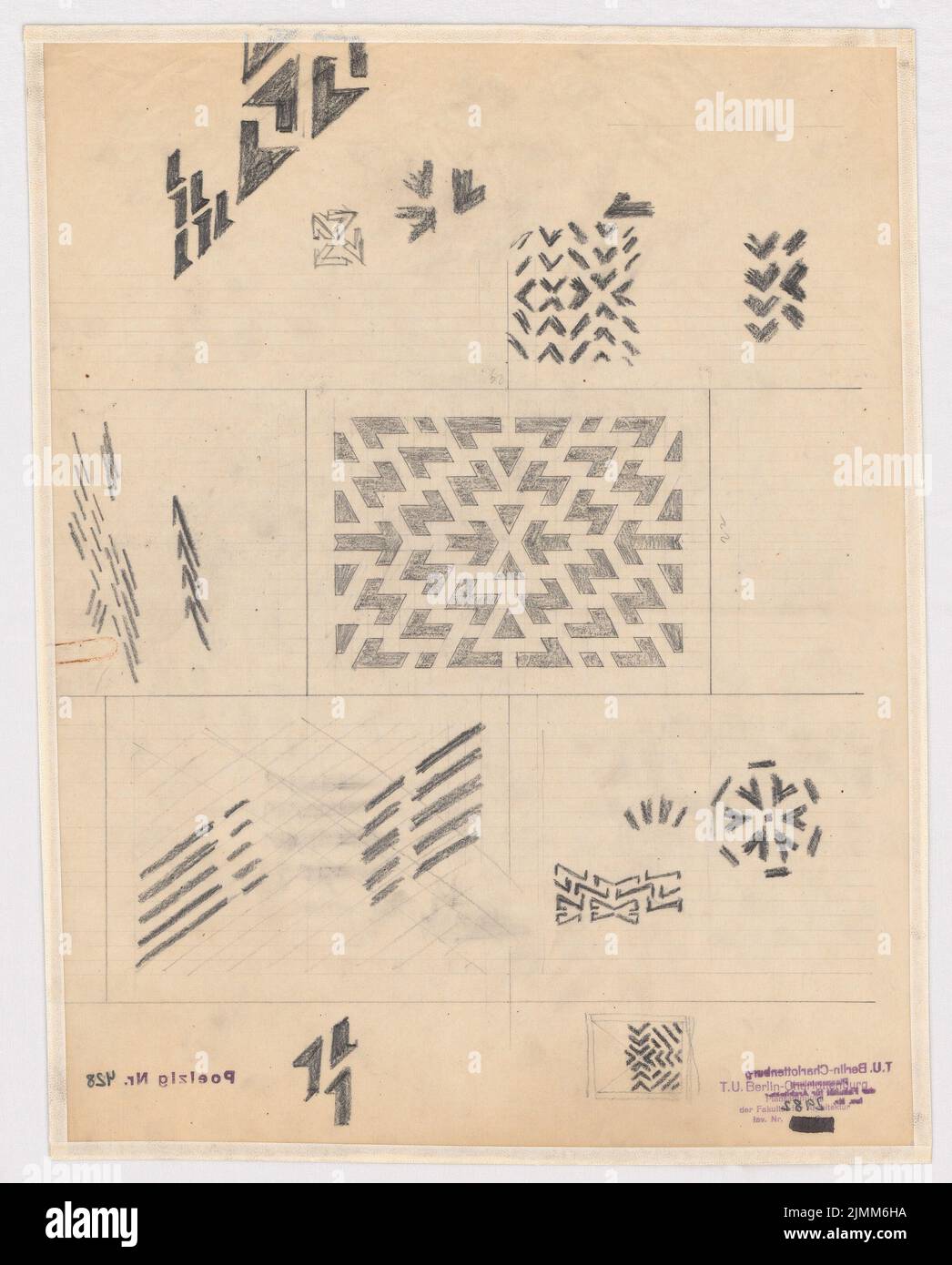 Poelzig Hans (1869-1936), Gebr. Meyer in Hannover-Vinnhorst. Administration building (1923): radiator cladding. Pencil on transparent, 42.4 x 34.1 cm (including scan edges) Stock Photo