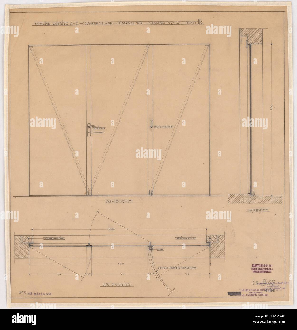 Poelzig Hans (1869-1936), Sigmund Goeritz AG, Chemnitz (30.12.1927): coal bunker system, iron gate, view, cut, floor plan 1:10. Pencil on transparent, 51.1 x 49.1 cm (including scan edges) Stock Photo