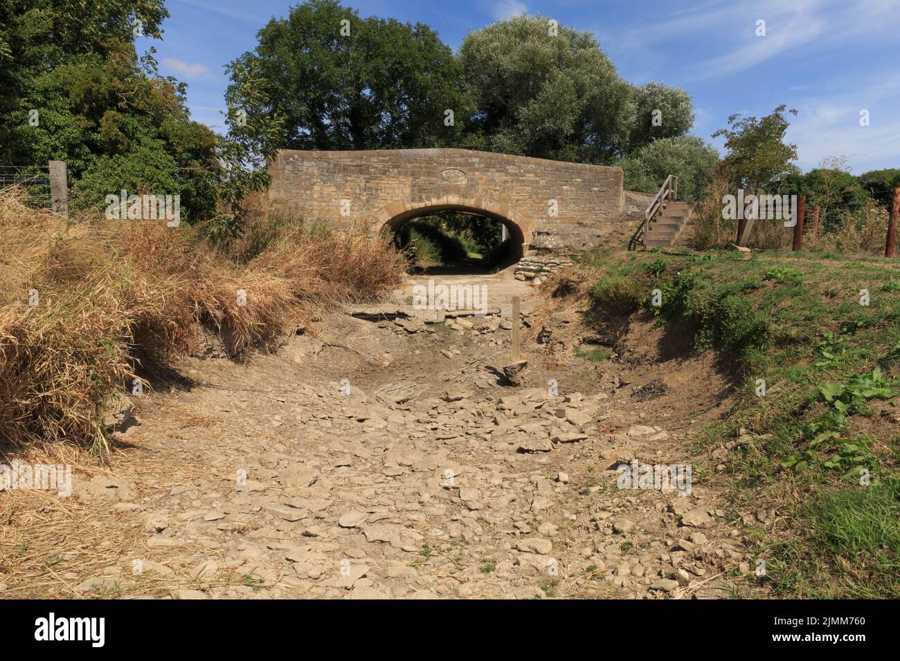 Lincolnshire, United Kingdom. 6th Aug, 2022. suffers it's worse drought since 1976 the River Glen in Lincolnshire dries up. Credit: Tim Scrivener/Alamy Live News Stock Photo