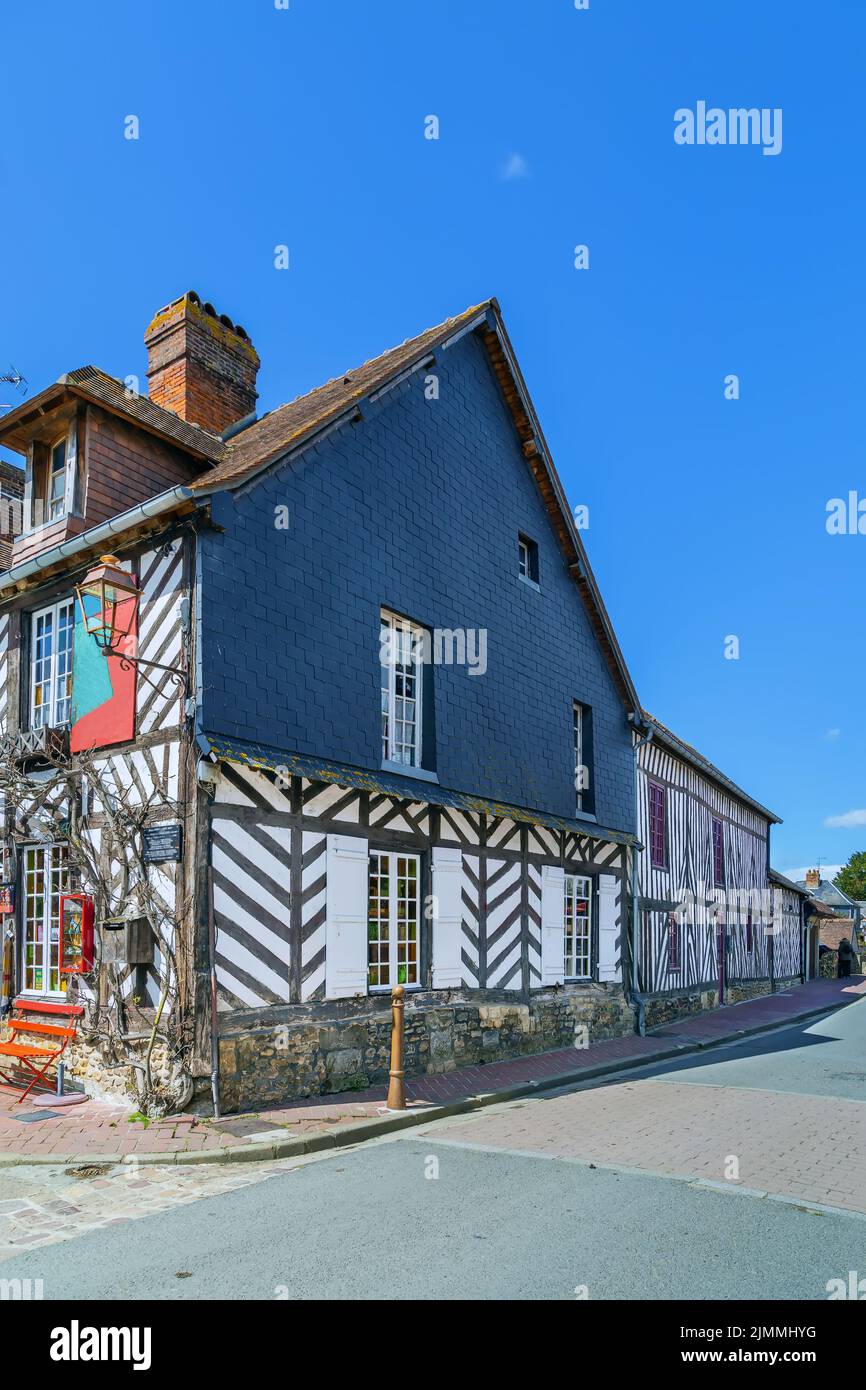 Mairie de Beaumont-en-Auge - Village authentique du Pays d'Auge