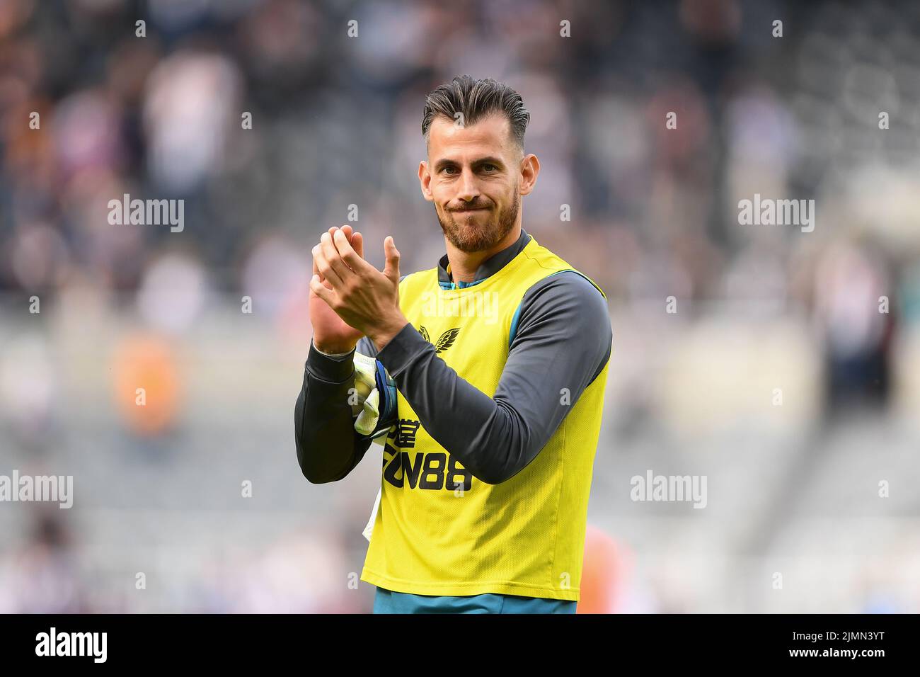 Martin Dubravka of Newcastle United during the Premier League match between Newcastle United and Nottingham Forest at St. James's Park, Newcastle on Saturday 6th August 2022. (Credit: Jon Hobley | MI News) Stock Photo