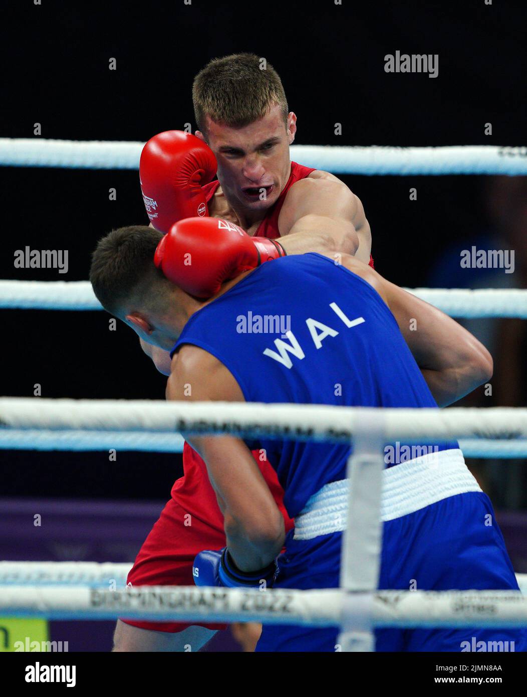 Scotland's Sean Lazzerini (Red) and Wales's Taylor Bevan in the Men's Light Heavy (75-80kg) Final at The NEC on day ten of the 2022 Commonwealth Games in Birmingham. Picture date: Sunday August 7, 2022. Stock Photo