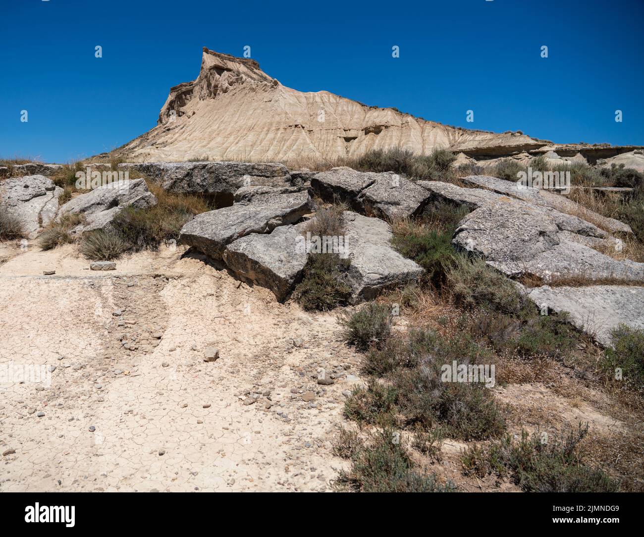 a semidesert natural region or badlands composing clay, chalk and