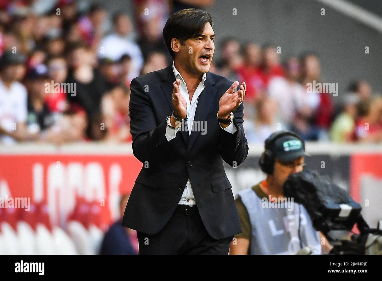 August 7, 2022, Rome, France: Paulo FONSECA of Lille during the French championship Ligue 1 football match between LOSC Lille and AJ Auxerre on August 7, 2022 at Pierre Mauroy stadium in Villeneuve-d&#39;Ascq near Lille, France - Photo Matthieu Mirville/DPPI/LiveMedia. (Credit Image: © Matthieu Mirville/LPS via ZUMA Press) Stock Photo