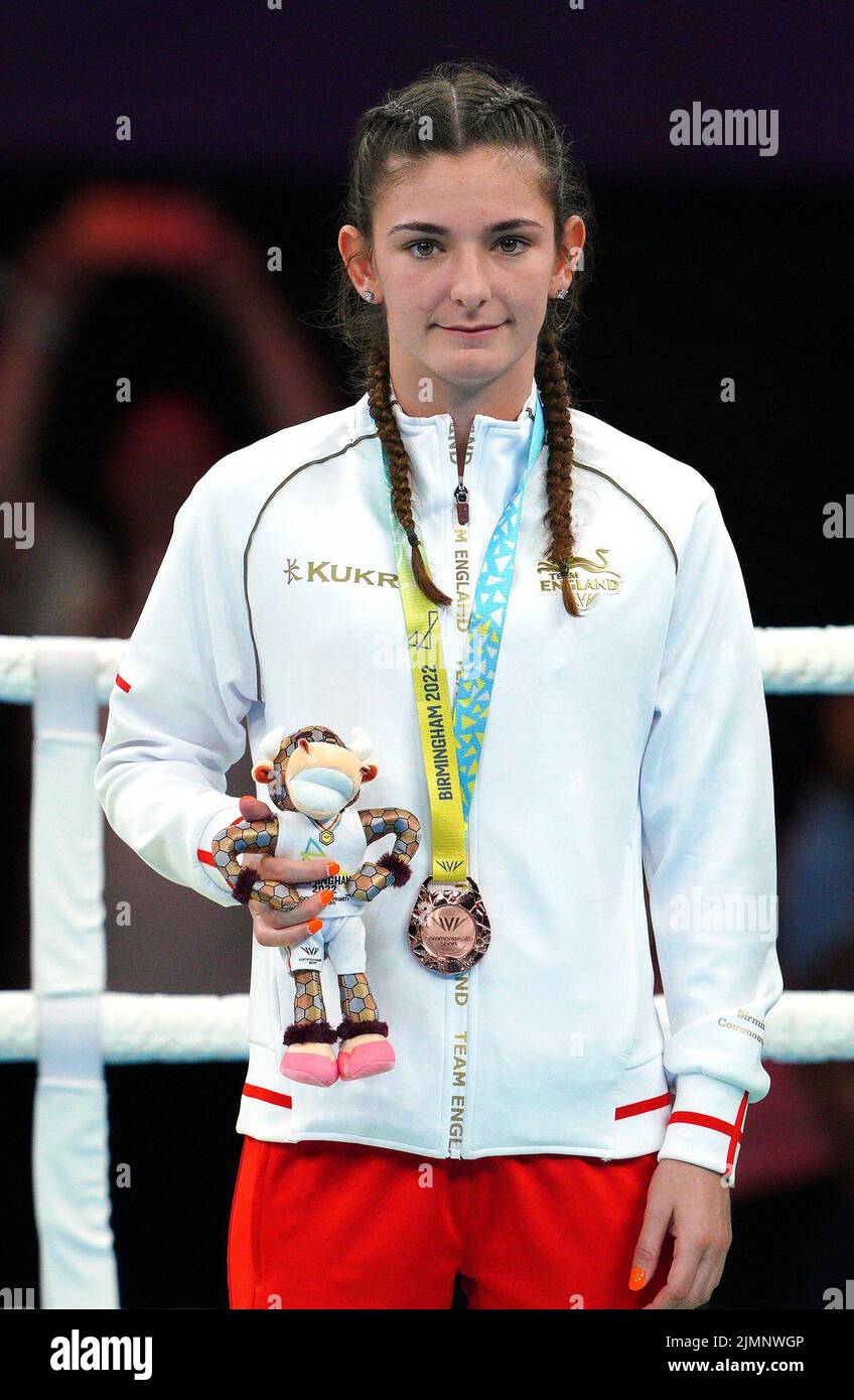 England's Savannah Stubley after winning Bronze in the Women's Light Fly (48-50kg) at The NEC on day ten of the 2022 Commonwealth Games in Birmingham. Picture date: Sunday August 7, 2022. Stock Photo