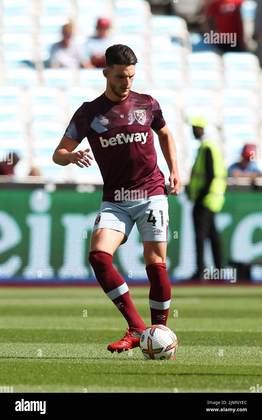 London, UK. 07th Aug, 2022. Declan Rice of West Ham United warms up during the Premier League match between West Ham United and Manchester City at the London Stadium, Queen Elizabeth Olympic Park, London, England on 7 August 2022. Photo by Ken Sparks. Editorial use only, license required for commercial use. No use in betting, games or a single club/league/player publications. Credit: UK Sports Pics Ltd/Alamy Live News Stock Photo