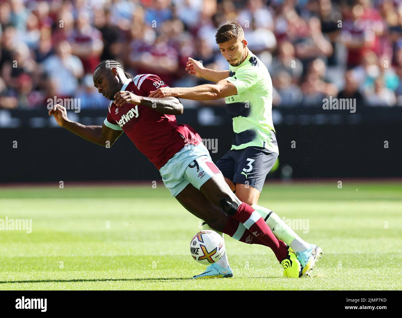 London, UK. 7th Aug, 2022. Ruben Dias of Manchester City challenges Michail Antonio of West Ham United during the Premier League match at the London Stadium, London. Picture credit should read: David Klein/Sportimage Credit: Sportimage/Alamy Live News Stock Photo