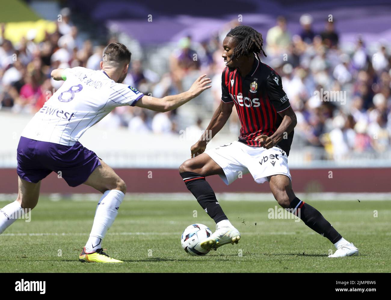 Khephren Thuram of Nice during the French championship Ligue 1 football match between Toulouse FC and OGC Nice on August 7, 2022 at the Stadium in Toulouse, France - Photo: Jean Catuffe/DPPI/LiveMedia Stock Photo