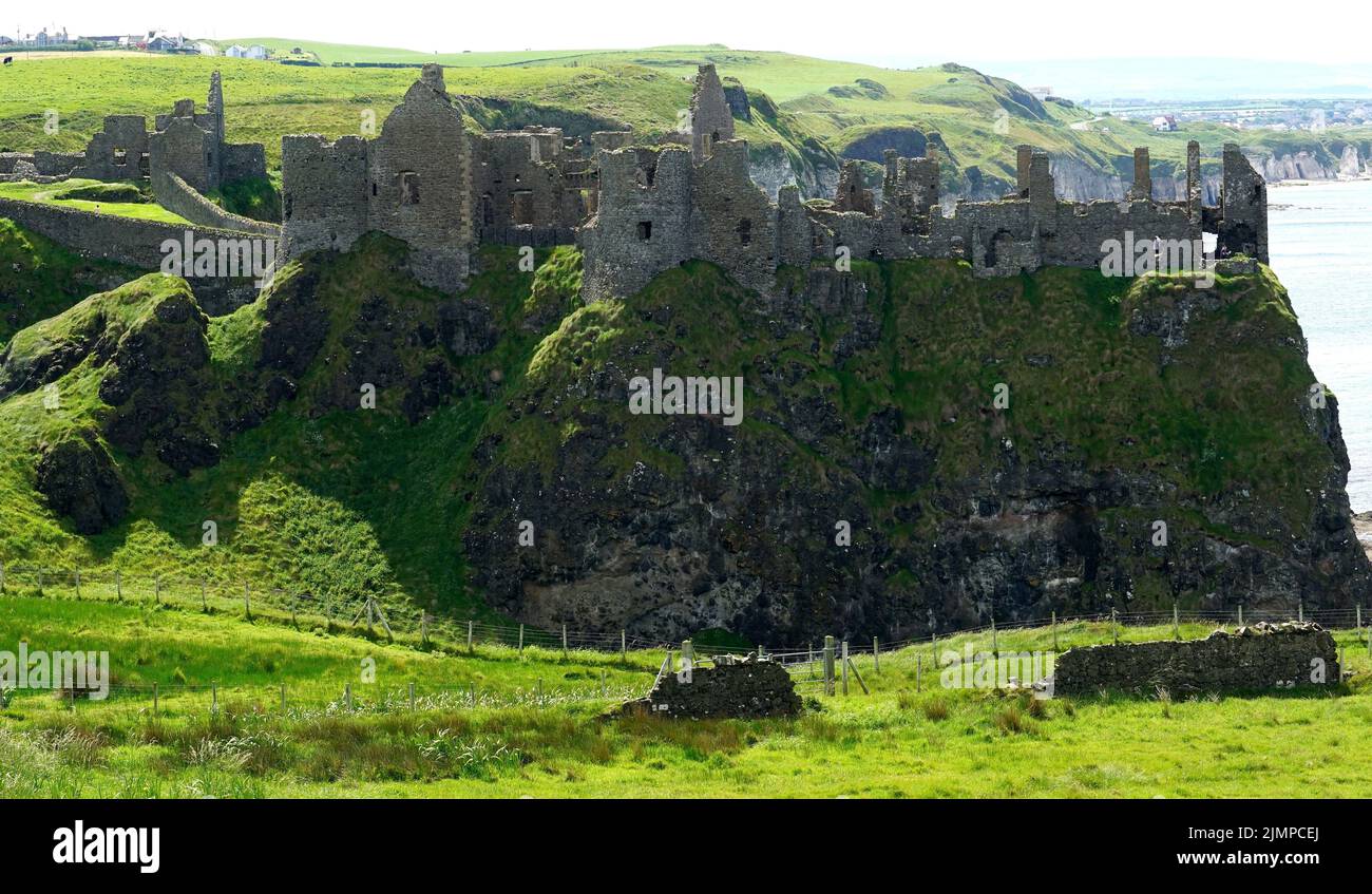 Dunluce Castle, Dún Libhse, County Antrim, Northern Ireland, Tuaisceart Éireann, United Kingdom, Europe Stock Photo