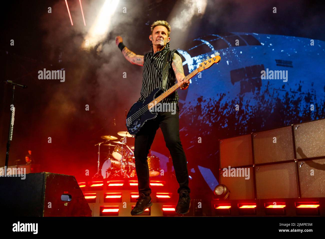 Green day mike dirnt hi-res stock photography and images - Alamy