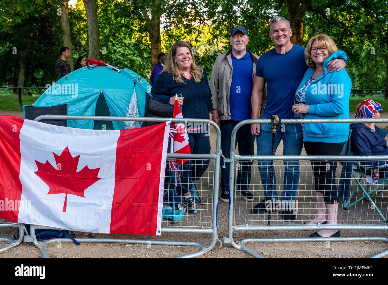 A Group Of Canadians Camp Out Overnight In The Mall For A Good Vantage Spot Before The Queen's Birthday Parade, London, UK. Stock Photo